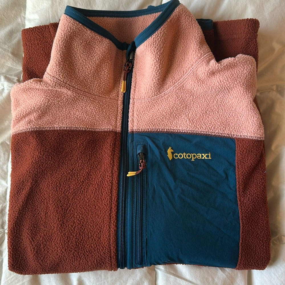 Cotopaxi pullover